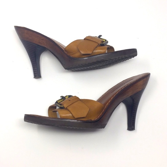 Leather and wood Enzo Angiolini heels - Picture 7 of 9